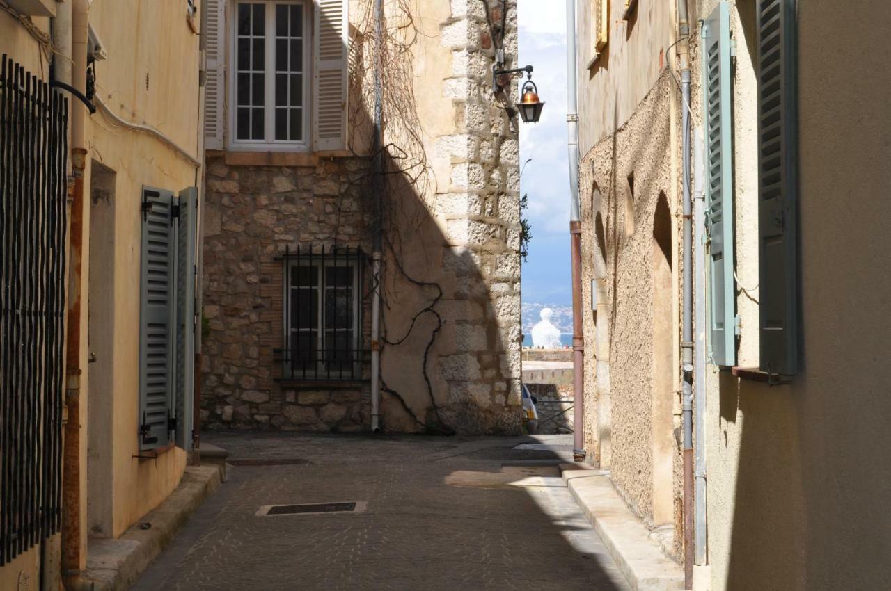Hanna-Logis Antibes Exterior photo